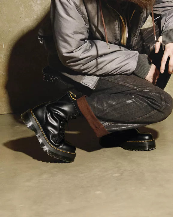 Dr Martens un classico della moda street ecco come indossarli secondo Lardieri Store