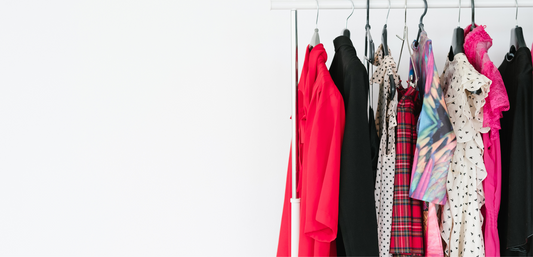 Tendenze moda 2025 da non far mancare al tuo guardaroba