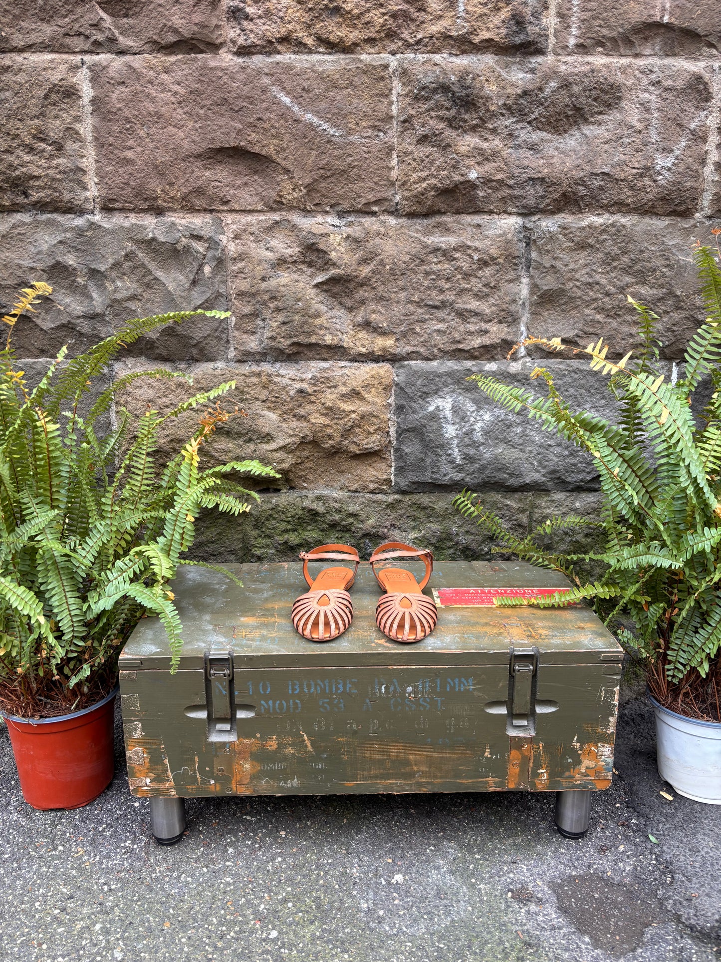 LUIS ANNE Sandalo flat/ragno