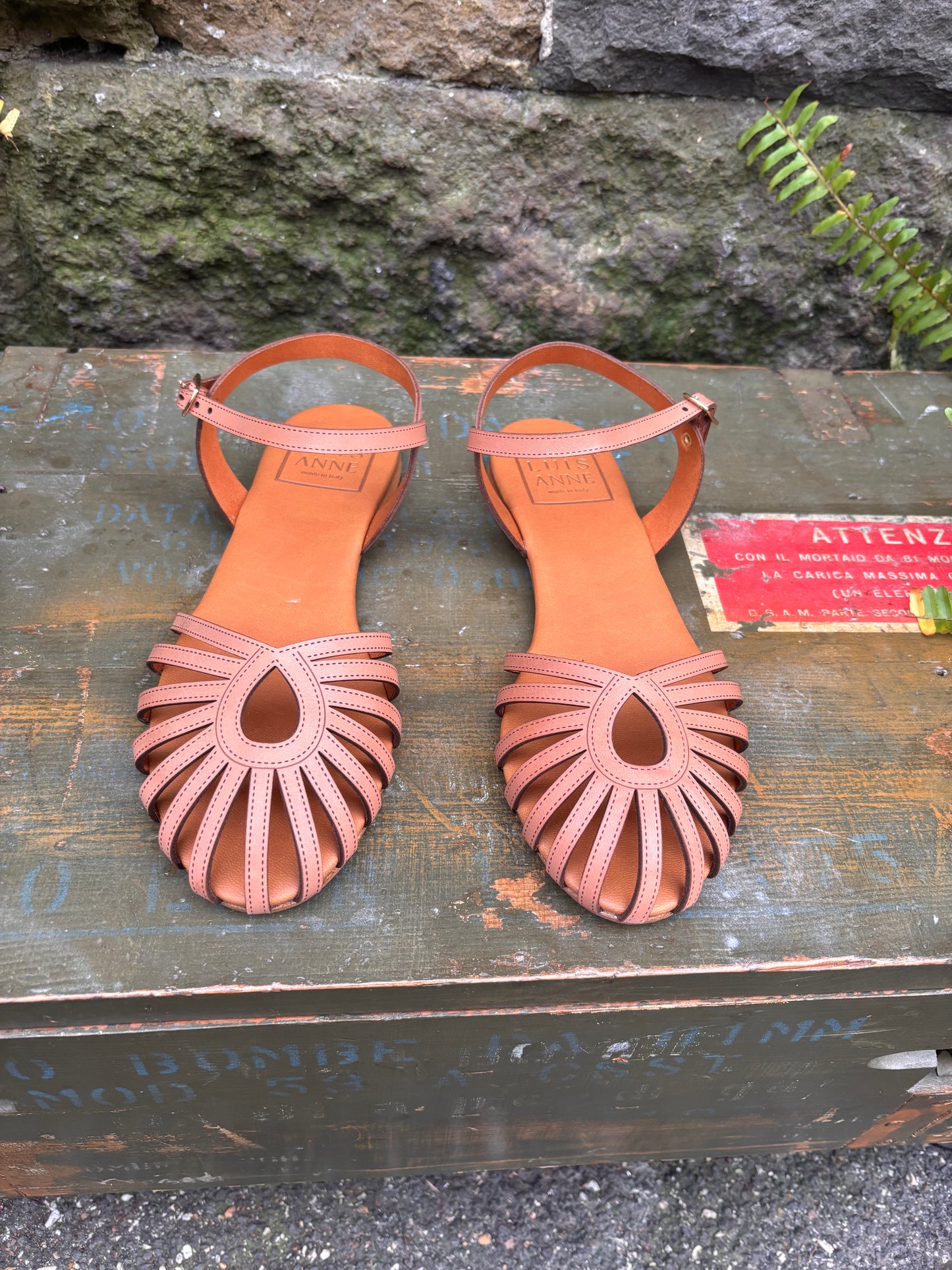 LUIS ANNE Sandalo flat/ragno