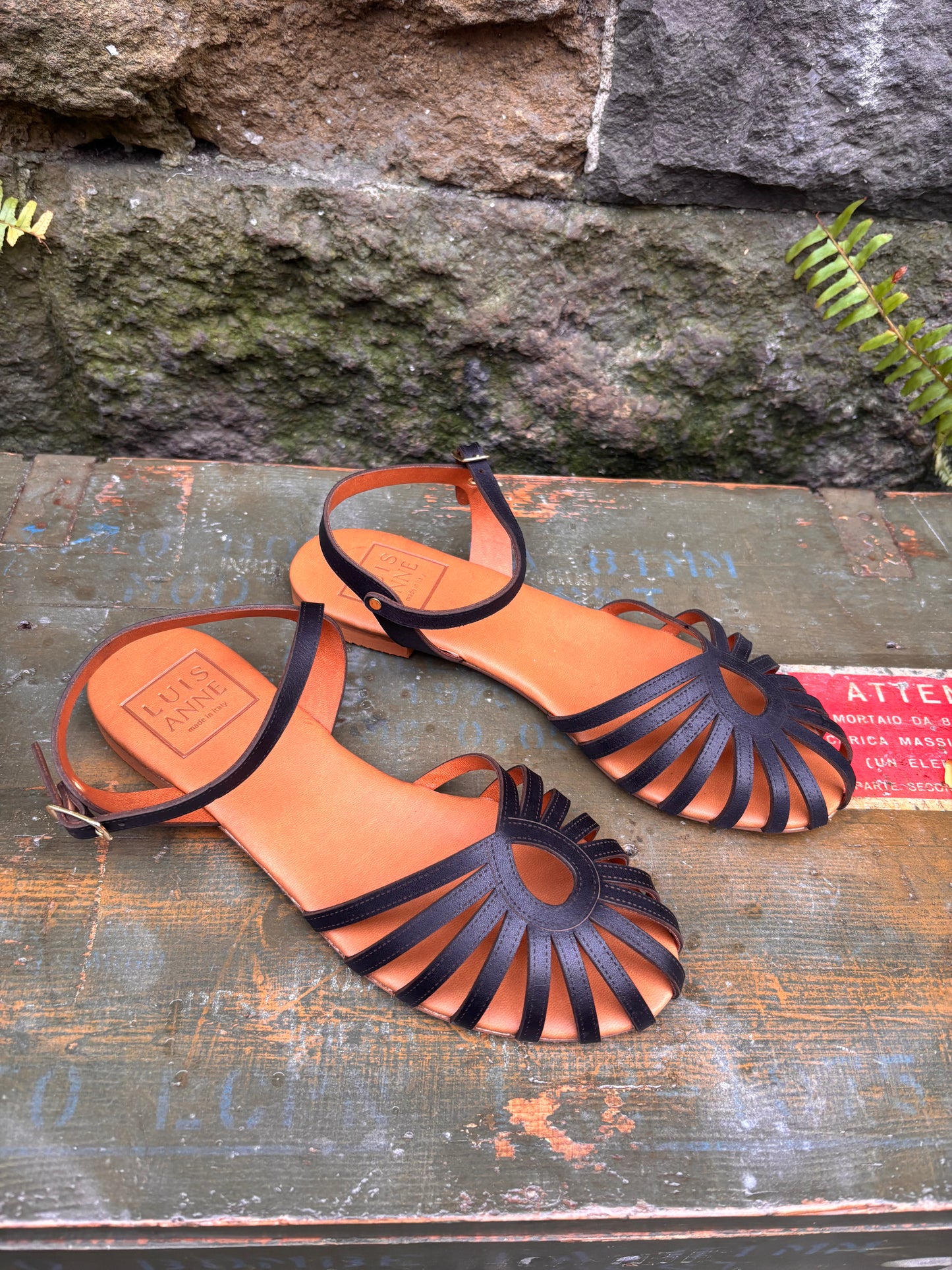 LUIS ANNE Sandalo flat/ragno