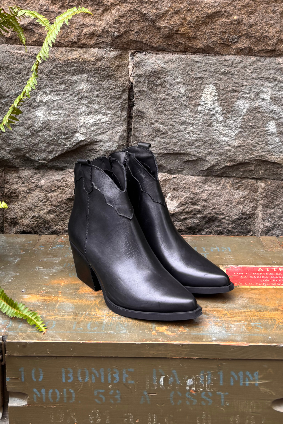 Luis Anne Esther 4921 vitello nero