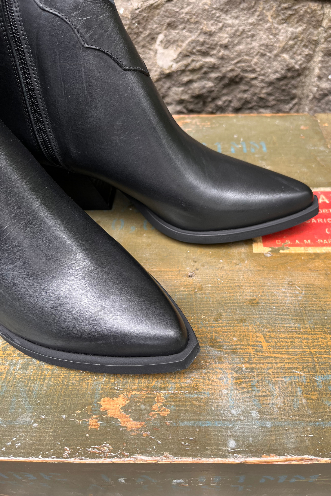Luis Anne Esther 4921 vitello nero