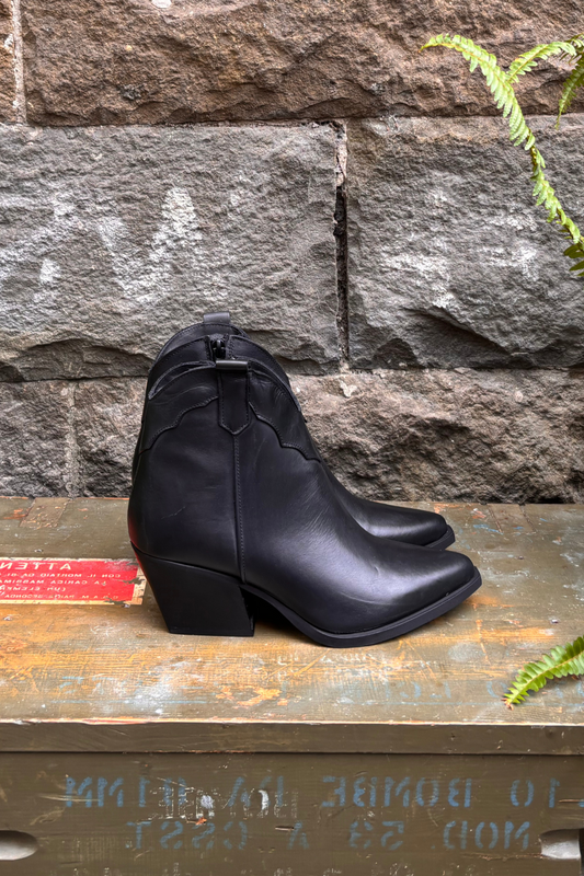 Luis Anne Esther 4921 vitello nero