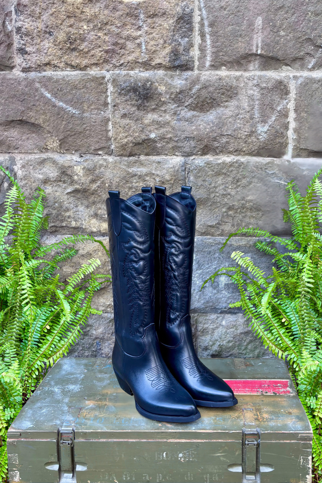 LUIS ANNE Classic Tex Vitello Nero KRIZIA926