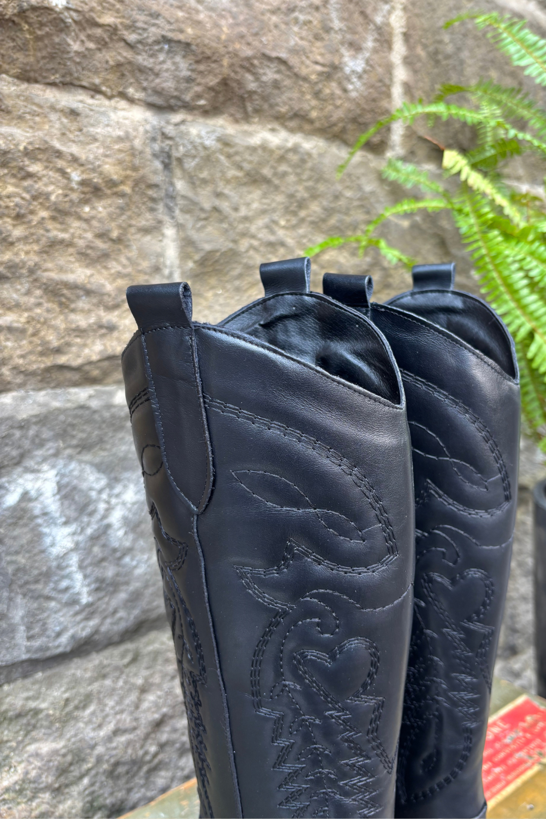 LUIS ANNE Classic Tex Vitello Nero KRIZIA926