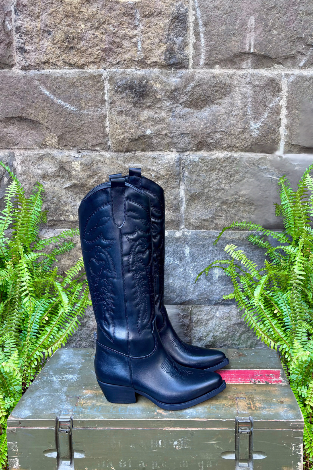 LUIS ANNE Classic Tex Vitello Nero KRIZIA926