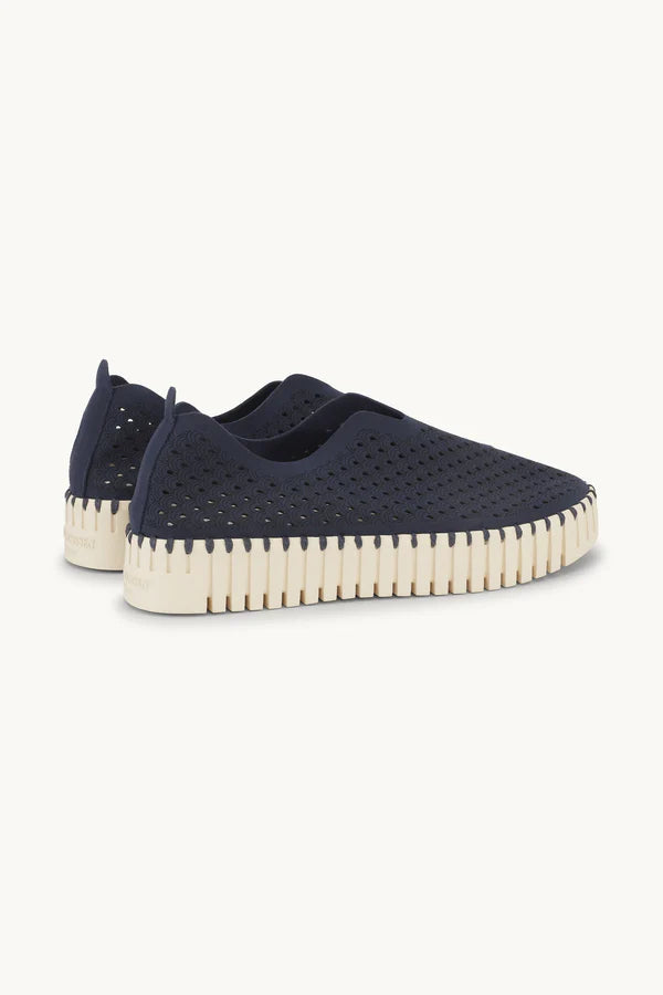 ILSE JACOBSEN TULIP PLATFORM