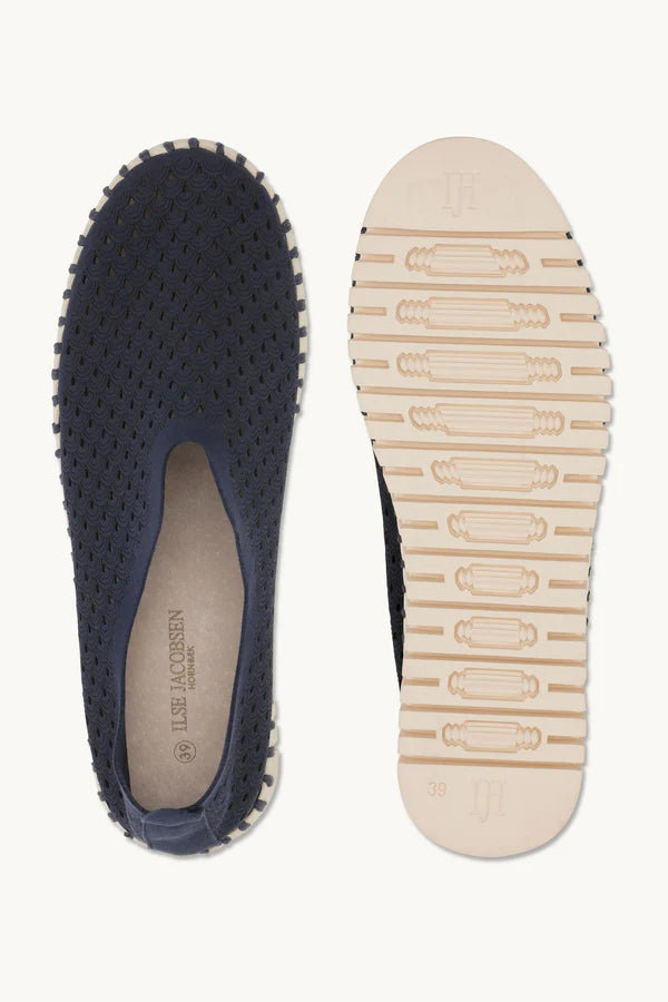 ILSE JACOBSEN TULIP PLATFORM