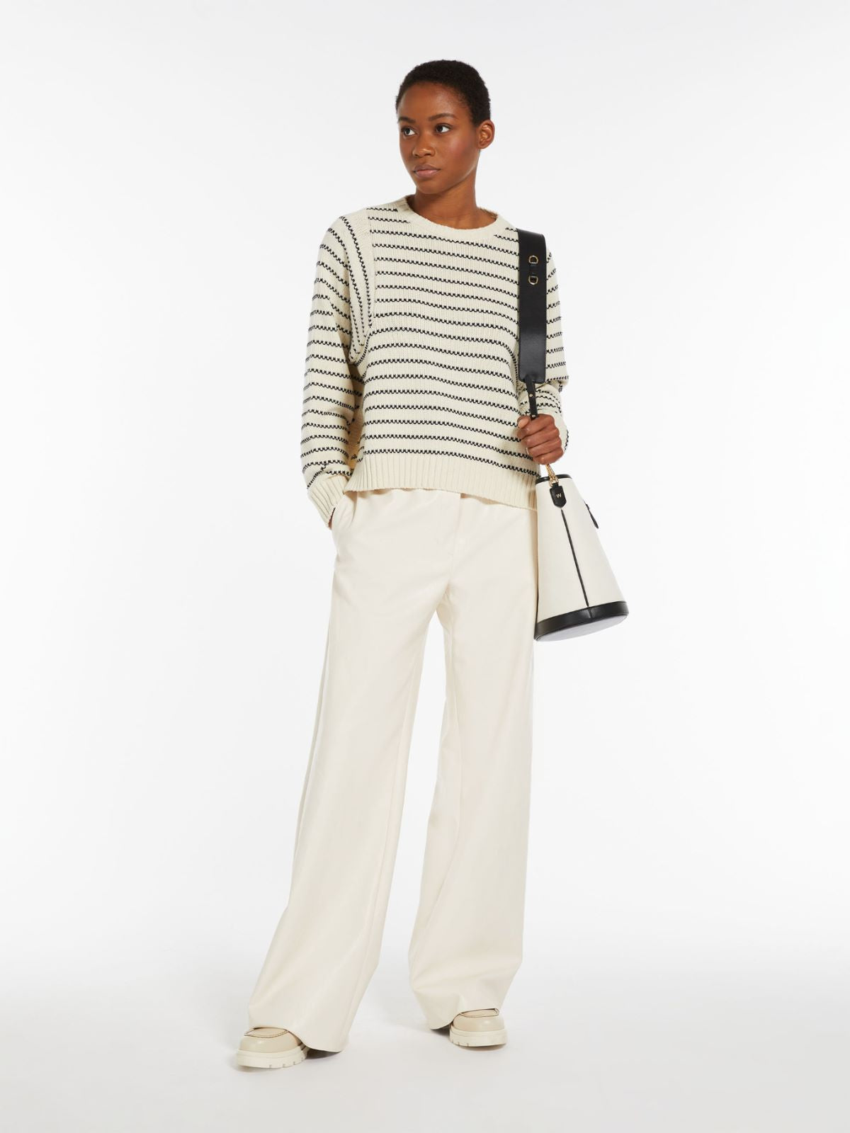 WeekEnd Max Mara pantalone palazzo in tessuto spalmato