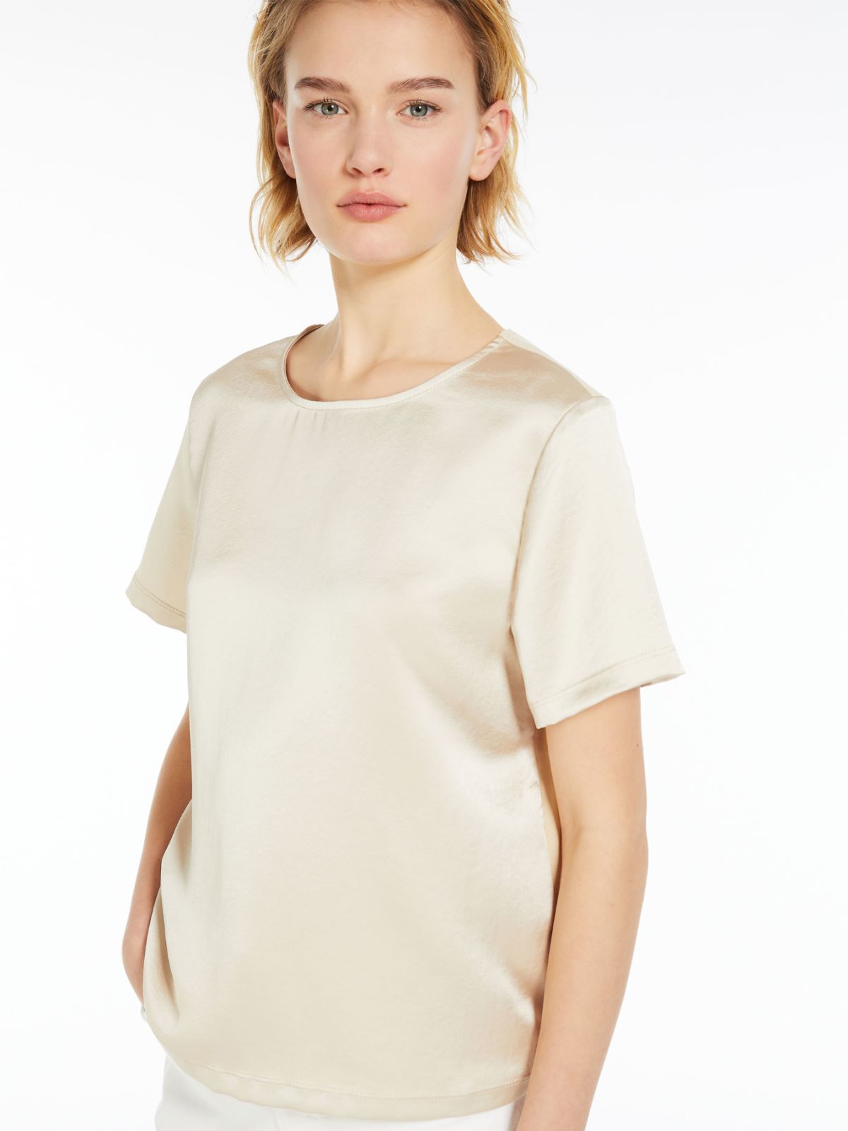 WeekEnd Max Mara t-shirt in raso tecnico e jersey