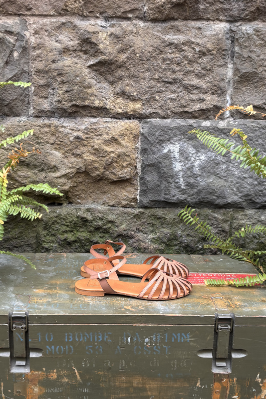 LUIS ANNE Sandalo flat/ragno