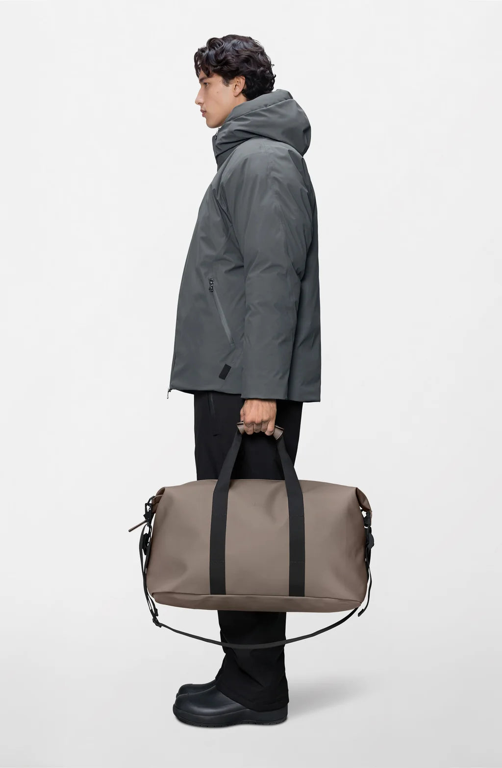 RAINS Hilo Weekend Bag